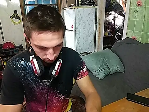 Snapshot of Alexilon chatting on 09-10-25, 10:04 Alexilon online show from 09-10-25, 10:04