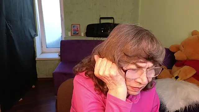 Betty Brick online show from 05-28-26, 04:26