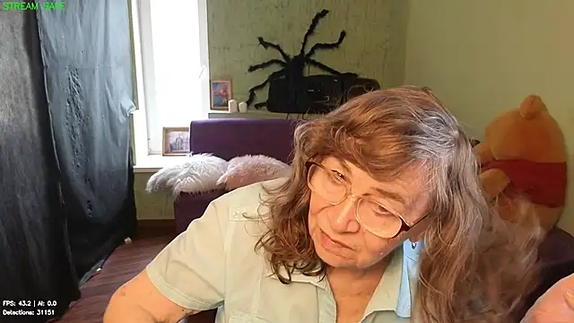 Betty Brick online show from 07-24-26, 12:14