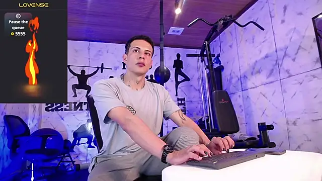 Dustin Sonne online show from 10-18-25, 03:53