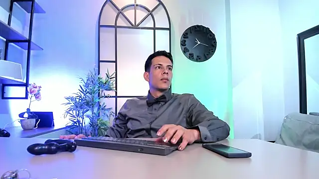 Dustin Sonne online show from 05-01-26, 03:44