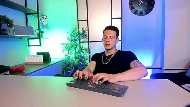 Dustin Sonne online show from 05-19-26, 03:24