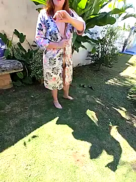 Snapshot of iamxamira chatting on 09-10-25, 02:28 iamxamira online show from 09-10-25, 02:28