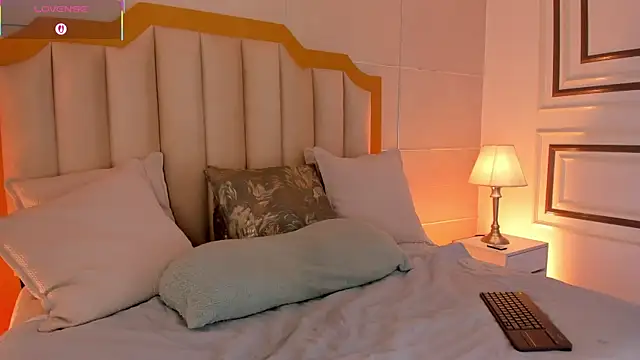 MaddieParker online show from 04-14-26, 08:04