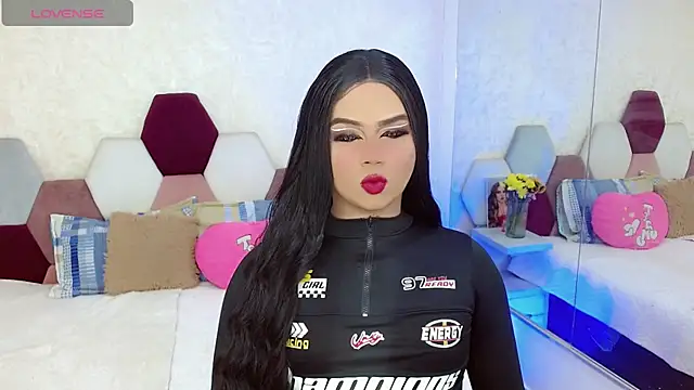 kushina uzumaki75 online show from 11-06-25, 03:51