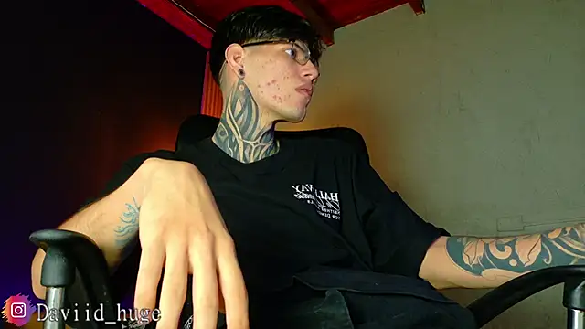 david huge online show from 06-18-26, 01:26