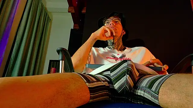 david huge online show from 07-18-26, 05:55