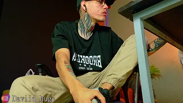 david huge online show from 07-22-26, 01:25