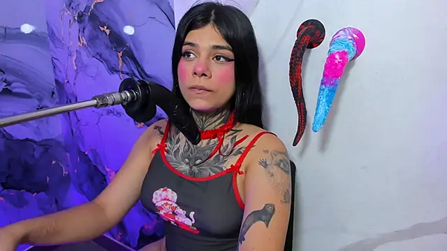 Emily Evo online show from 06-18-26, 11:58