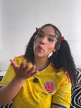 Snapshot of ivonne_diaz1 chatting on 07-07-26, 06:45 ivonne diaz1 online show from 07-07-26, 06:45