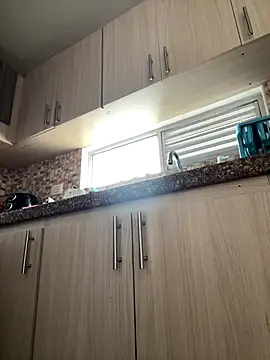 Megan colsom online show from 11-05-25, 03:45