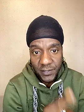 Snapshot of Kingdinyxxx chatting on 10-13-25, 12:16 Kingdinyxxx online show from 10-13-25, 12:16