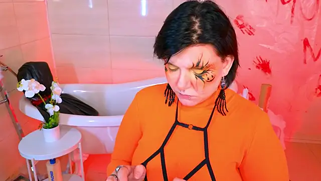 bluelunaray online show from 10-23-25, 10:03