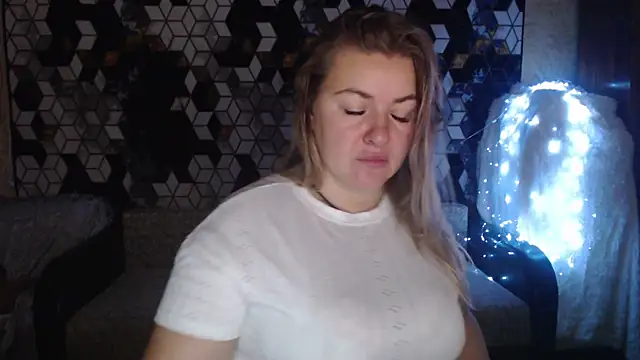 NikaSkylink online show from 11-24-25, 03:50