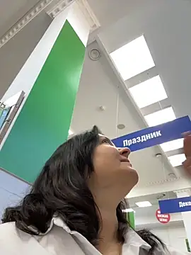 Liza Will online show from 10-03-25, 10:23