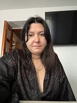 Liza Will online show from 11-18-25, 06:18