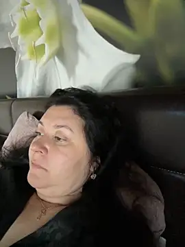 Liza Will online show from 12-05-25, 06:22