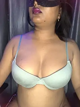 Snapshot of Nightgirl007 chatting on 07-24-26, 04:38 Nightgirl007 online show from 07-24-26, 04:38