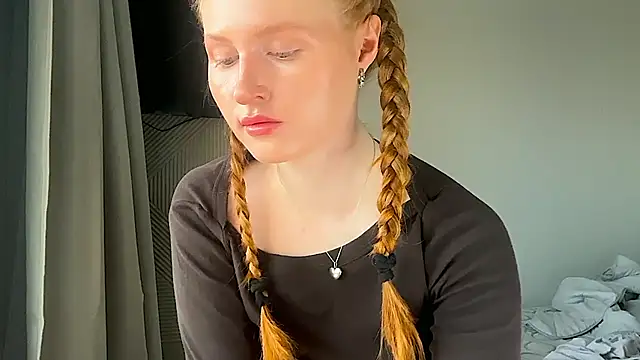 LuxXAngel online show from 06-08-26, 12:36