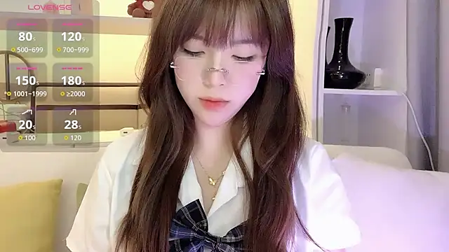 LunaDeVaal online show from 04-22-26, 11:56