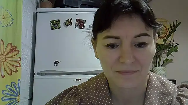 Krystal 82 online show from 11-09-25, 02:26