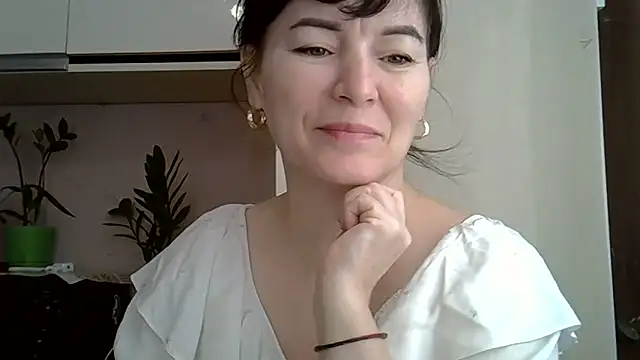 Krystal 82 online show from 02-07-26, 08:51