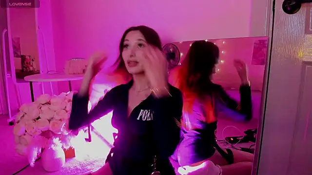 Lillie Miller online show from 04-22-26, 11:34