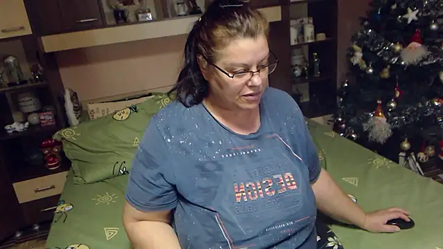 Claudia 71love online show from 12-17-24, 08:43