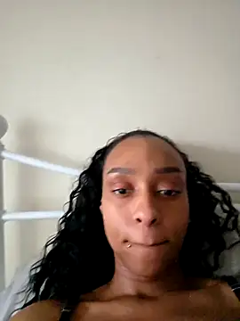 Snapshot of Hazel_Dollxx chatting on 03-31-26, 05:35 Hazel Dollxx online show from 03-31-26, 05:35