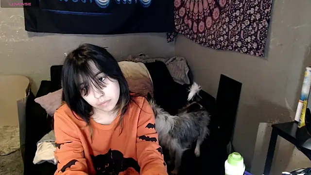 London Ray online show from 10-26-25, 06:19