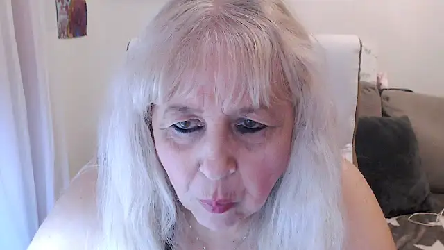 SusiLifeXXX online show from 10-20-25, 07:25