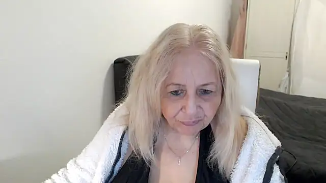 SusiLifeXXX online show from 05-20-26, 08:04