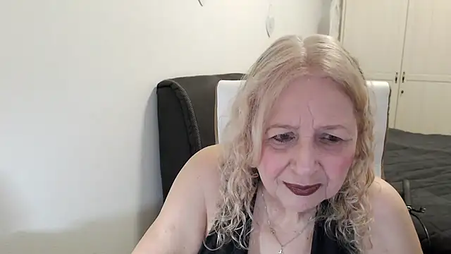 SusiLifeXXX online show from 05-24-26, 08:03