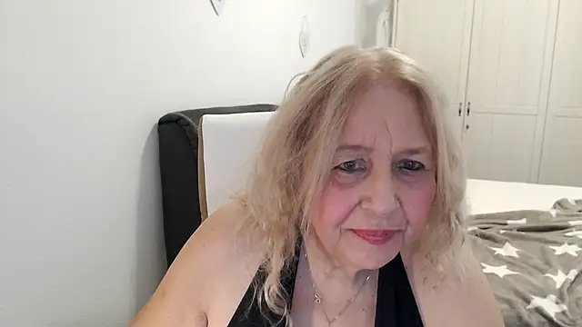 SusiLifeXXX online show from 06-18-26, 05:28