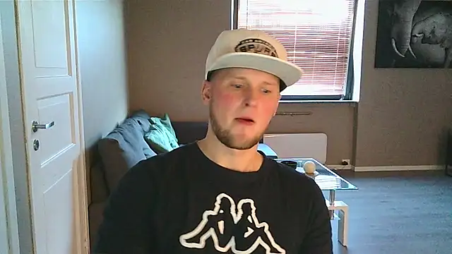 Snapshot of Dartanjanas13 chatting on 09-24-25, 03:26 Dartanjanas13 online show from 09-24-25, 03:26