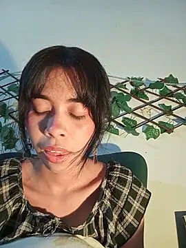 dolliette24 online show from 06-13-26, 04:43