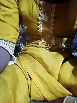 Snapshot of Reeta-rani chatting on 10-29-25, 02:19 Reeta-rani online show from 10-29-25, 02:19