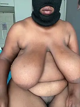 curvywithbigtitties online show from 04-23-26, 06:03
