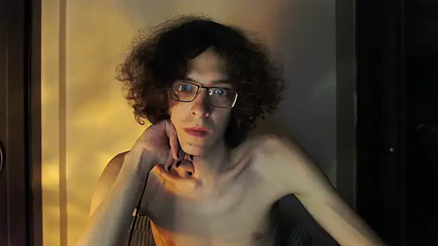 LovesomeCookie online show from 05-20-26, 06:47