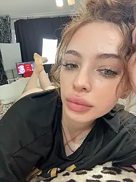 Hannah xBaby online show from 03-24-26, 01:27