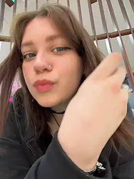 lucy-joy online show from 04-28-26, 11:15