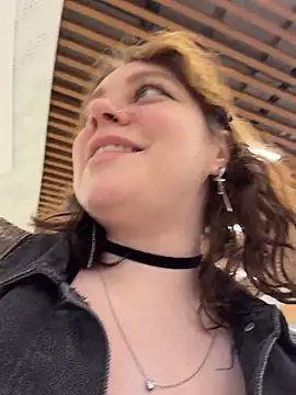 Snapshot of lucy-joy chatting on 05-14-26, 10:33 lucy-joy online show from 05-14-26, 10:33