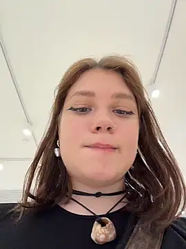 Snapshot of lucy-joy chatting on 05-18-26, 09:15 lucy-joy online show from 05-18-26, 09:15