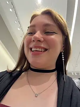 Snapshot of lucy-joy chatting on 06-05-26, 09:26 lucy-joy online show from 06-05-26, 09:26