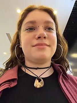 lucy-joy online show from 07-02-26, 07:36
