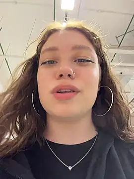 lucy-joy online show from 07-06-26, 10:12