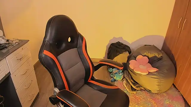 Snapshot of Verolake chatting on 10-01-25, 03:18 Verolake online show from 10-01-25, 03:18