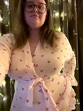 Snapshot of MariaMirabella chatting on 11-15-25, 04:25 MariaMirabella online show from 11-15-25, 04:25