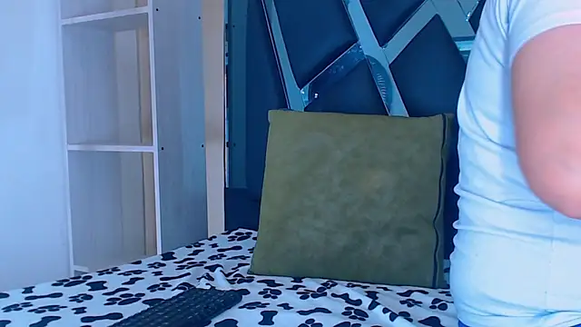 karla sexy21 online show from 11-17-25, 04:18