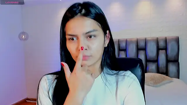 AidaJones online show from 04-10-26, 11:59